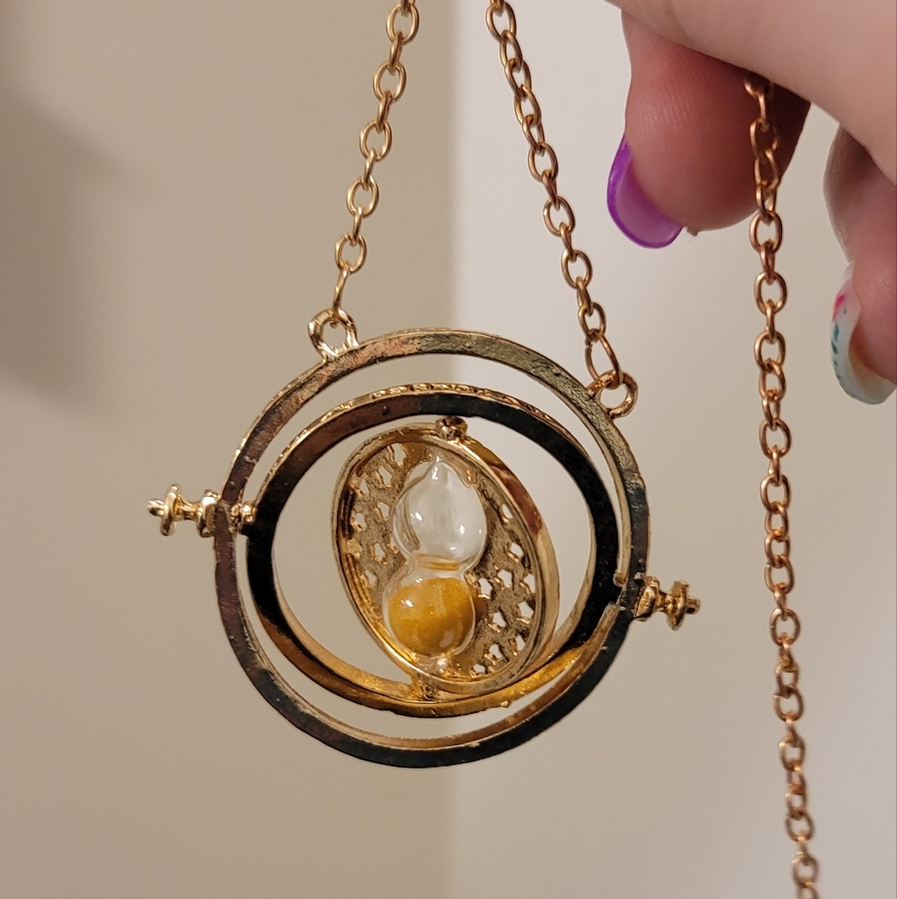 Hatry Potter Time Turning Necklace - Picture 3 of 6
